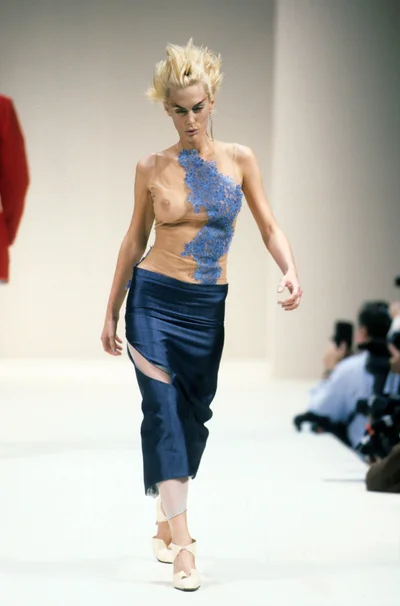 Look 30